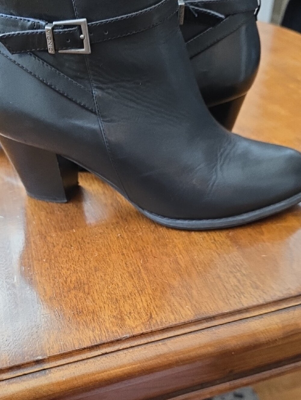 Vionic Upright Upton Black Leather Ankle Booties Sz 9 - Picture 11 of 11